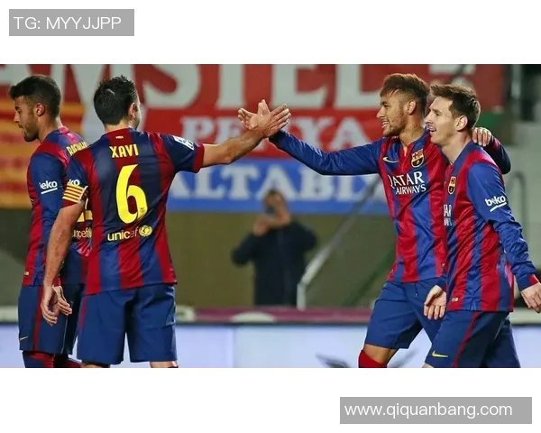 与三位足球巨星亲密视频互动，揭秘他们背后的故事与训练秘笈